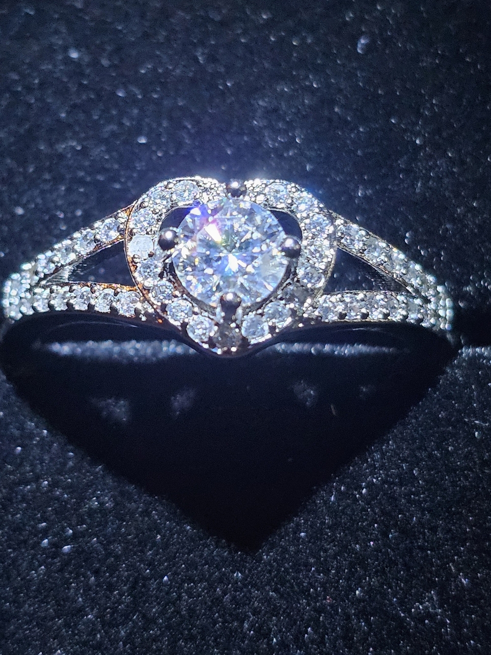 Romantic Heart Halo Ring in Silver with Moissanite Stones SIZE 9